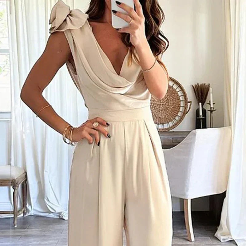 Effortlessly Elegant Garment with a Timeless Design