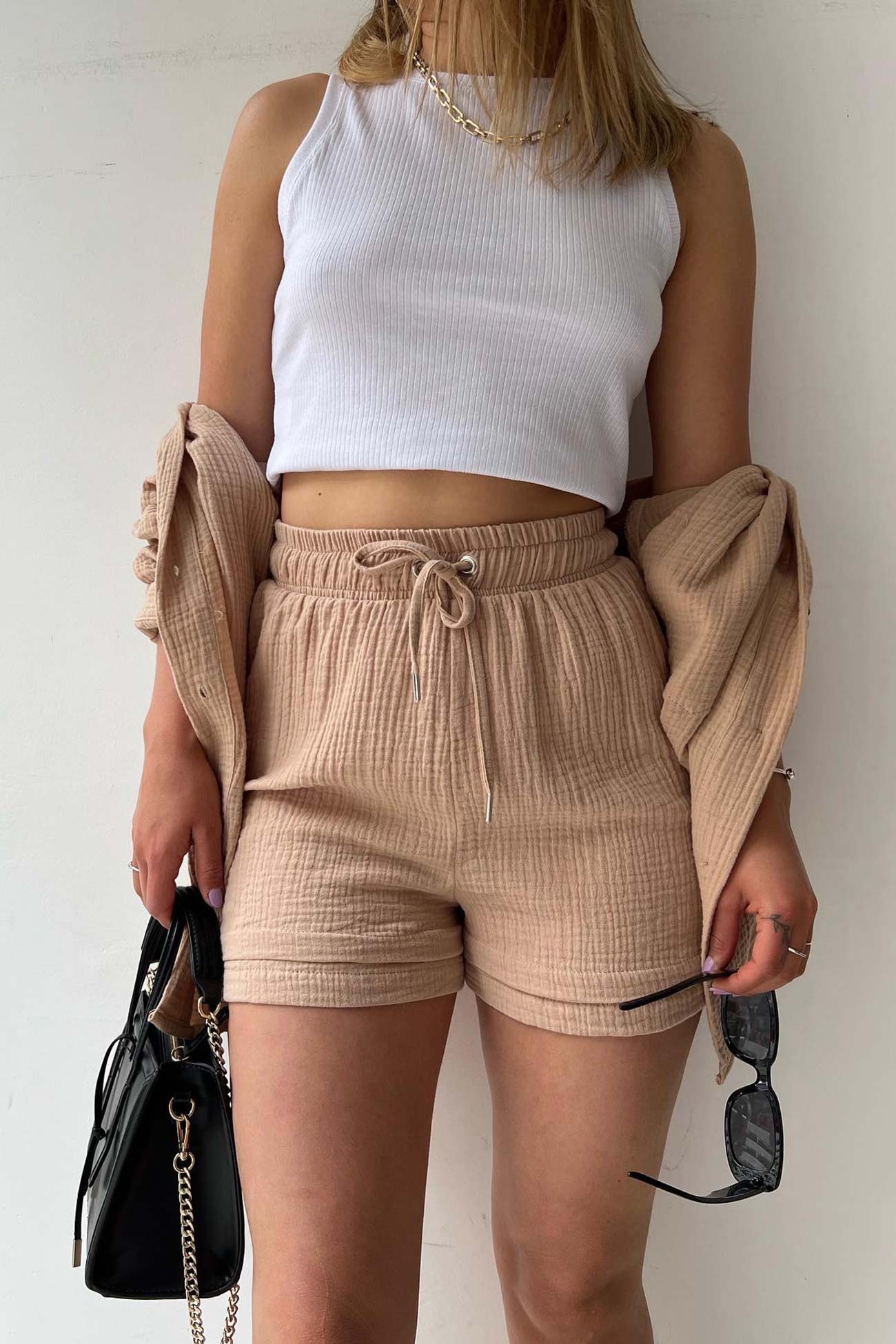 Sophisticated Garment with a Clean Classic Look