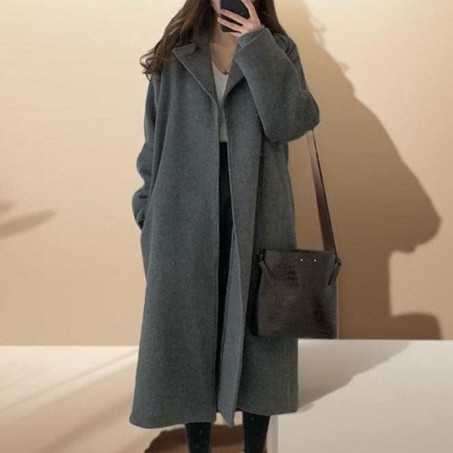 Elegantly Styled Coat for Everyday Wear