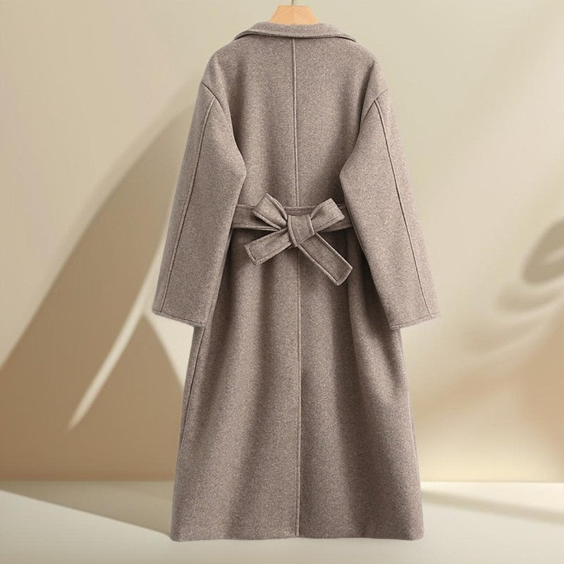 Elegantly Styled Coat for Everyday Wear