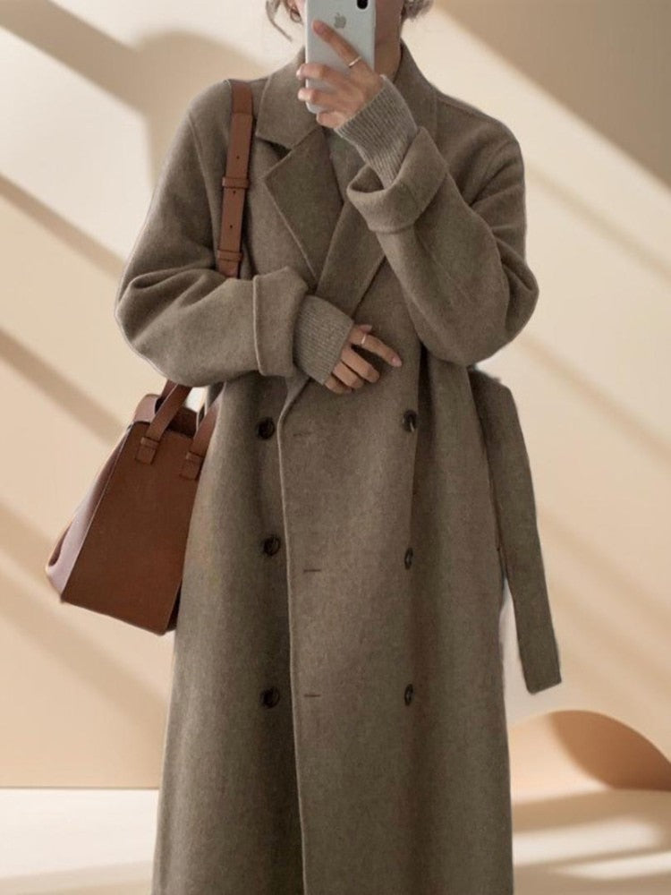 Elegantly Styled Coat for Everyday Wear