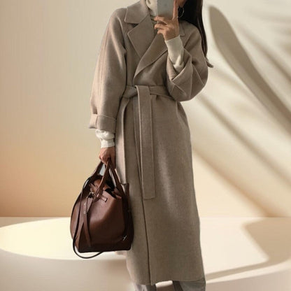 Elegantly Styled Coat for Everyday Wear