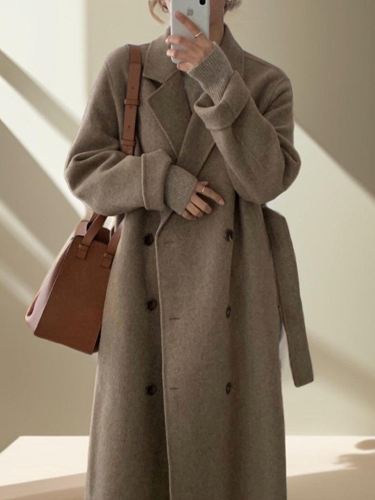 Elegantly Styled Coat for Everyday Wear