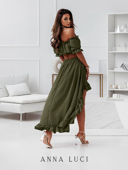 Classic Vintage Garment with a Flattering Fit