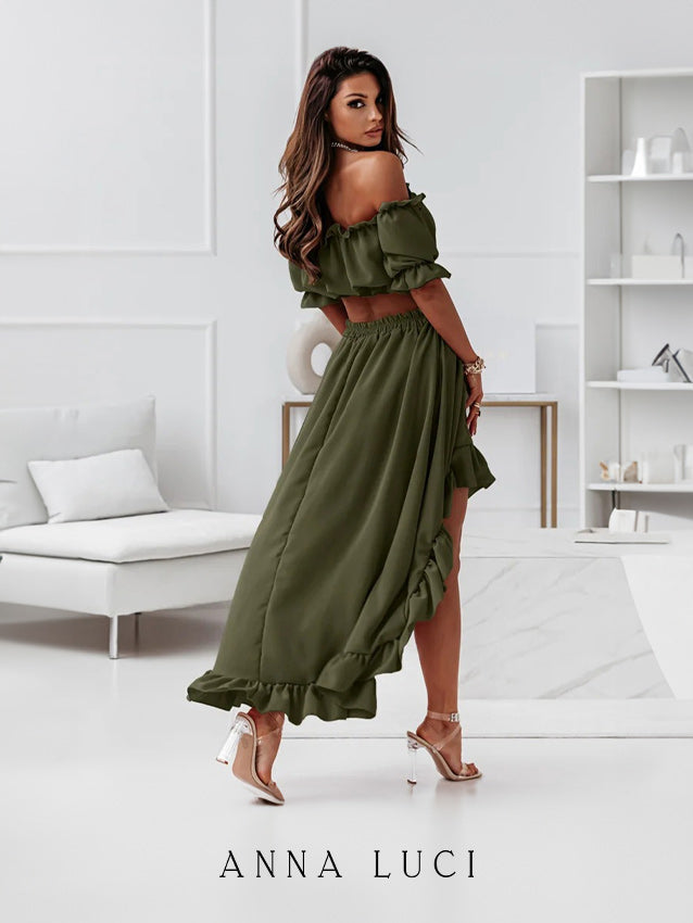 Classic Vintage Garment with a Flattering Fit