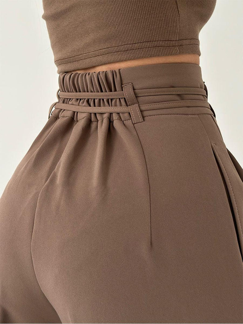 Classic Vintage Trousers with a Flattering Fit