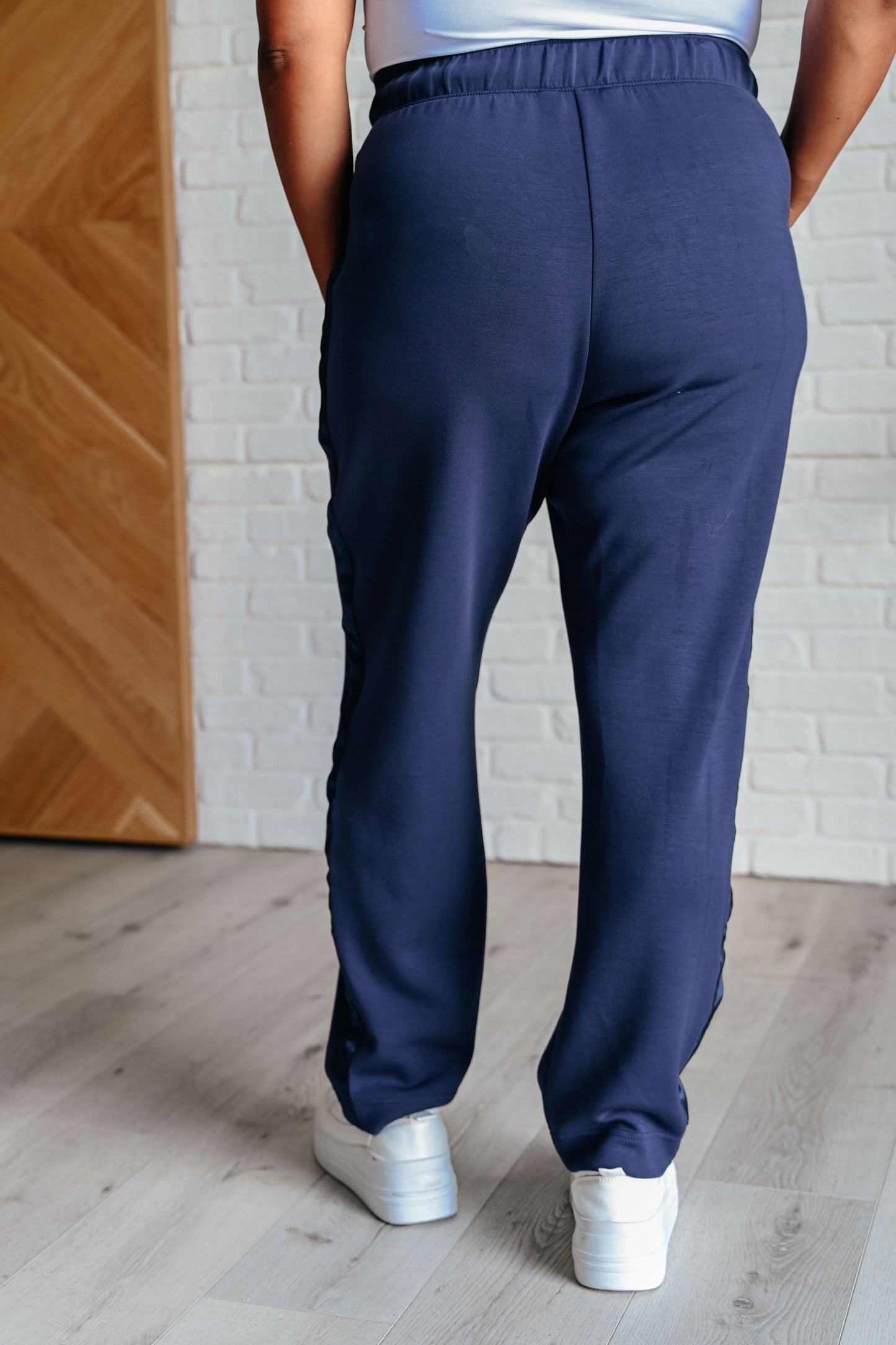 Sophisticated Pants with a Clean Classic Look