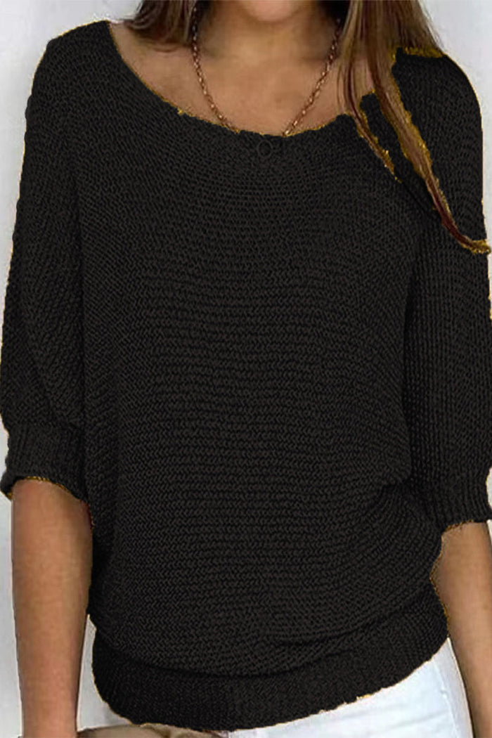 Effortlessly Elegant Top with a Timeless Design