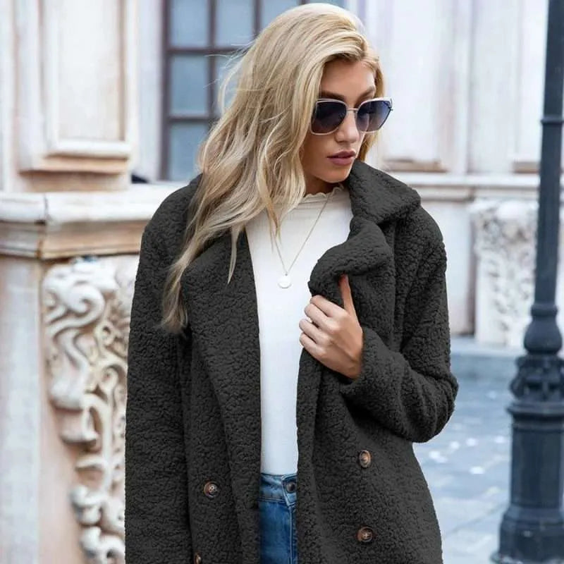 Beautifully Finished Jacket in a Timeless Design