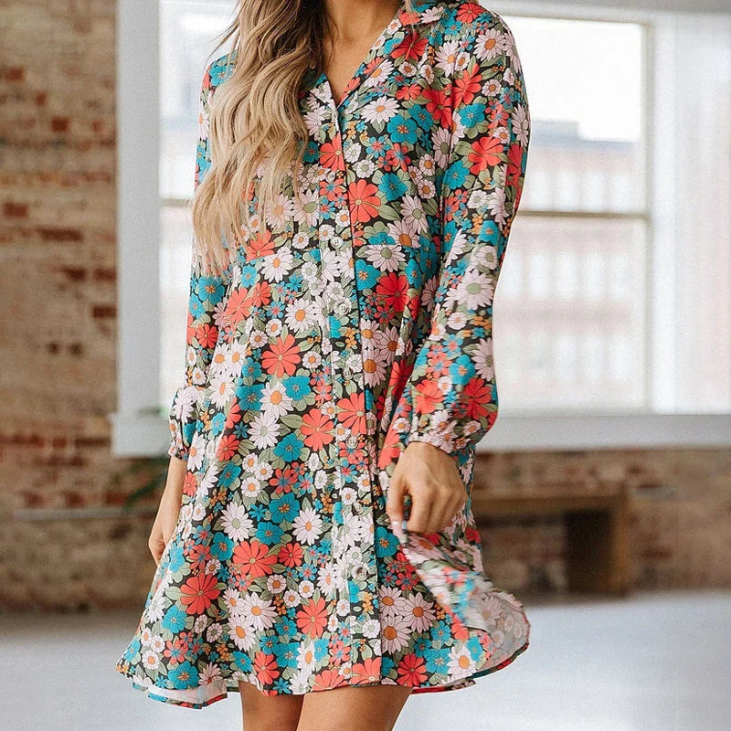 Classic Vintage Dress with a Flattering Fit