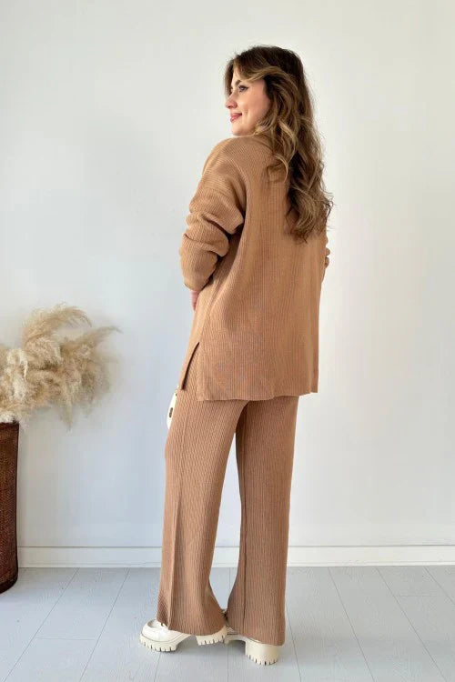 Elegantly Styled Garment for Everyday Wear