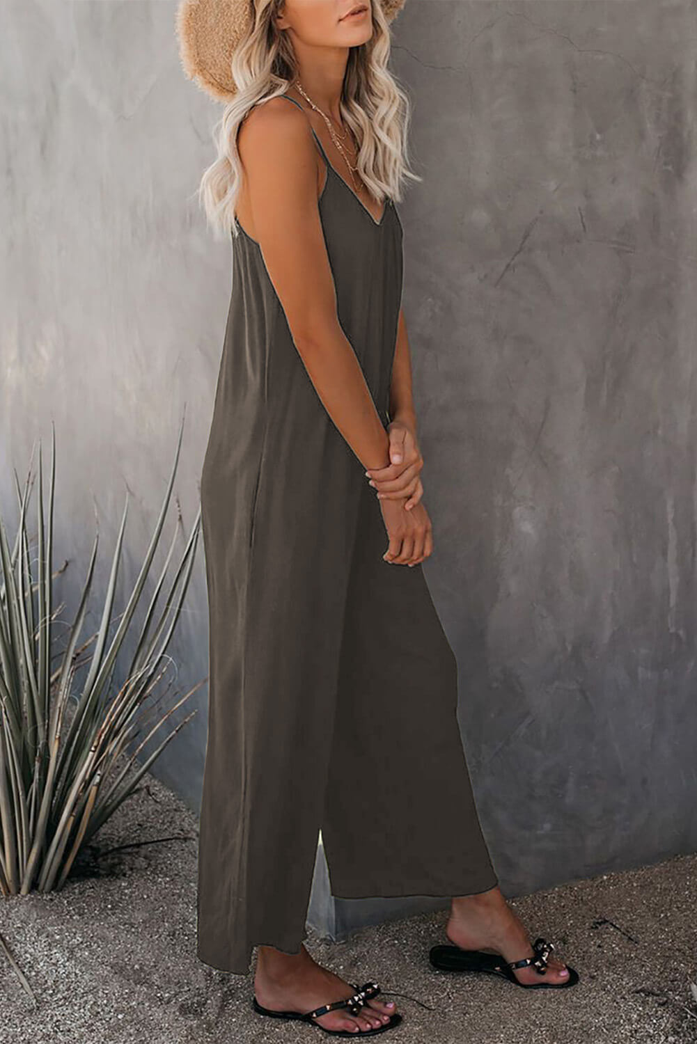 Gracefully Styled Garment for Any Occasion