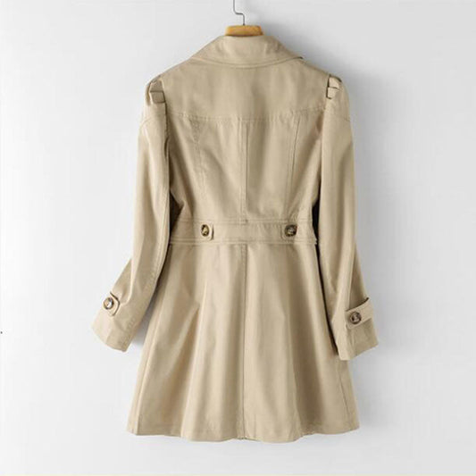 Beautifully Finished Coat in a Timeless Design