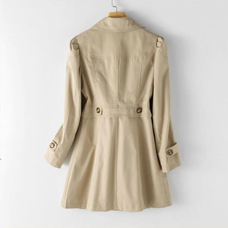 Beautifully Finished Coat in a Timeless Design