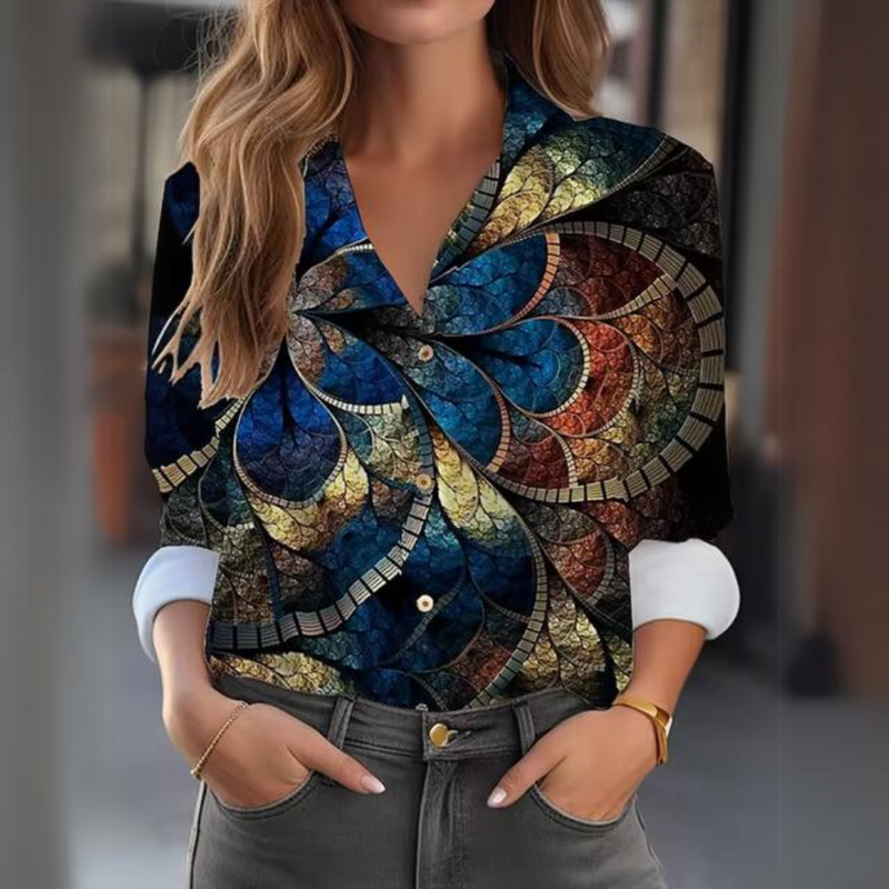 Well Tailored Blouse with a Graceful Silhouette