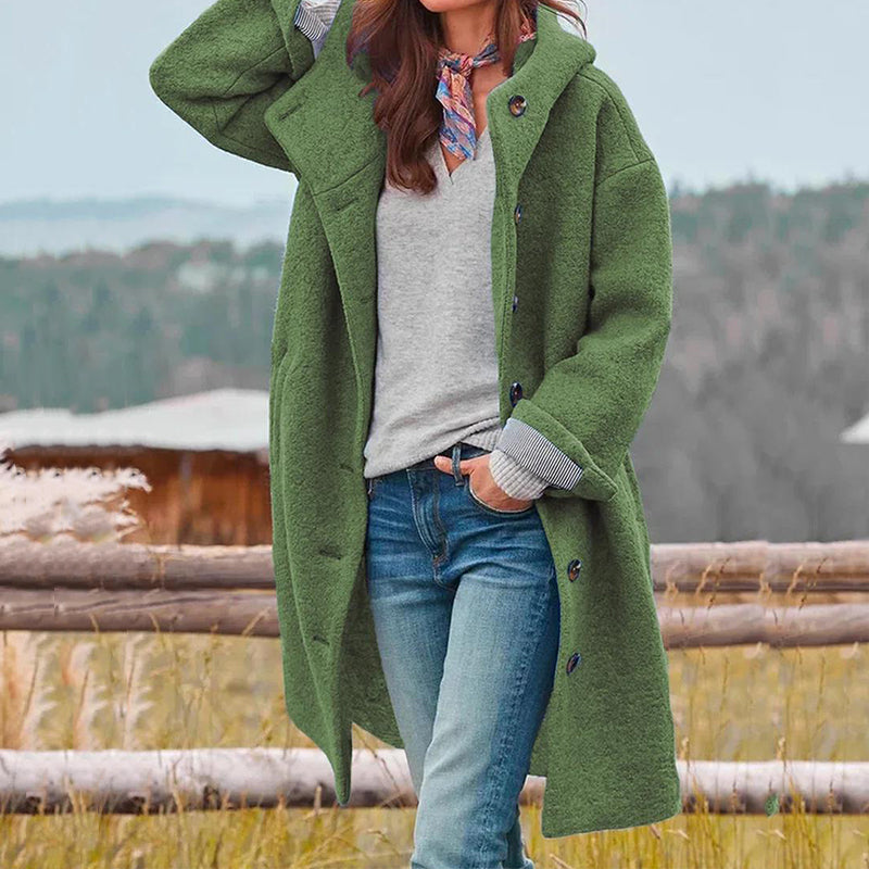 Beautifully Finished Coat in a Timeless Design