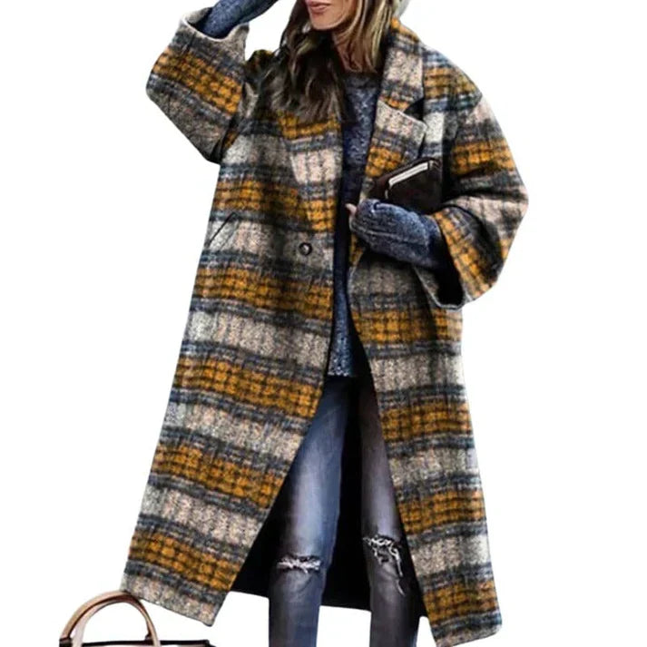 Elegantly Styled Coat for Everyday Wear