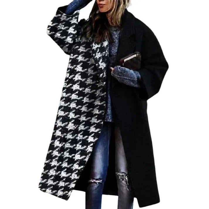 Elegantly Styled Coat for Everyday Wear