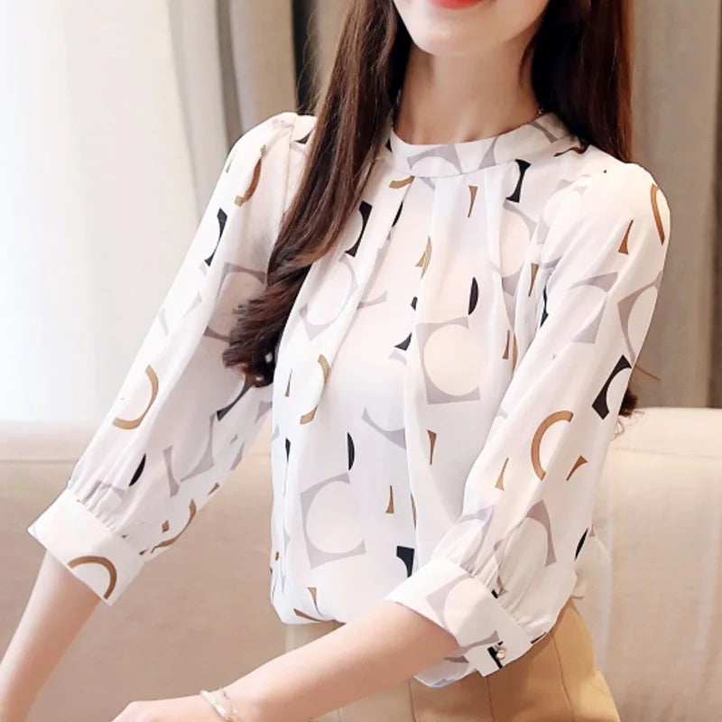 Classic Vintage & Enduringly Stylish Blouse