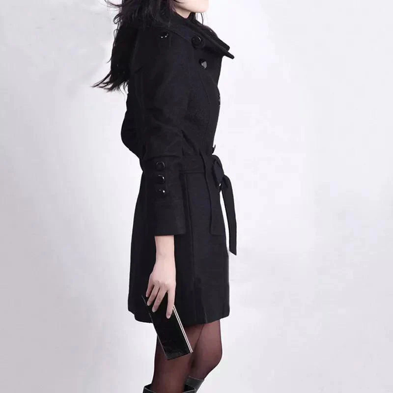 Gracefully Styled Coat for Any Occasion