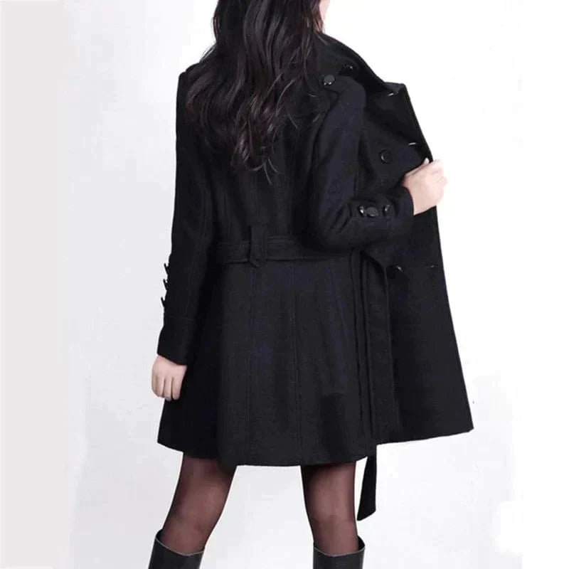 Classic Vintage & Enduringly Stylish Coat