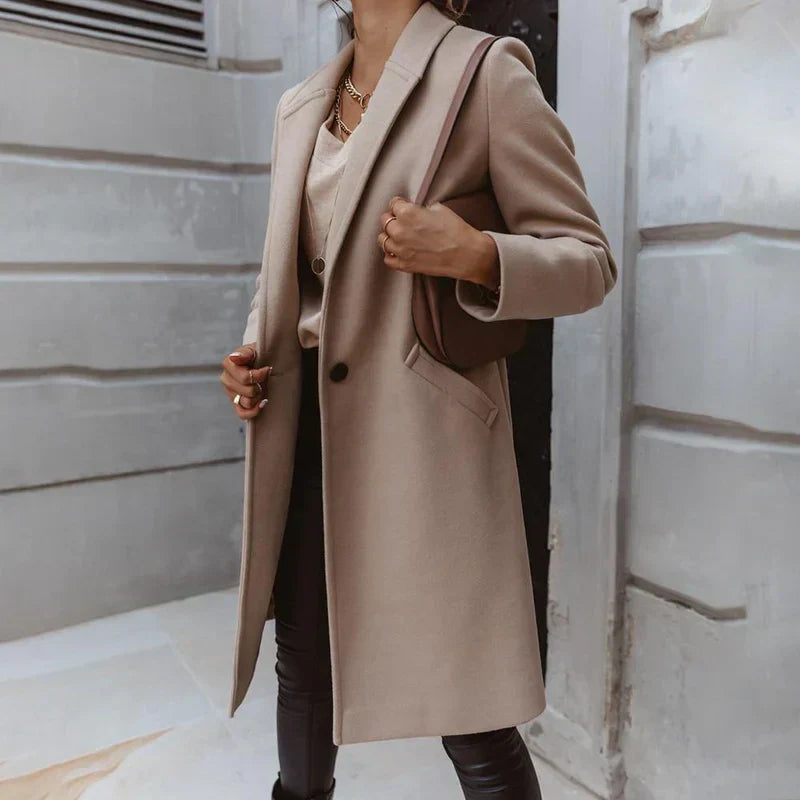 Gracefully Styled Coat for Any Occasion