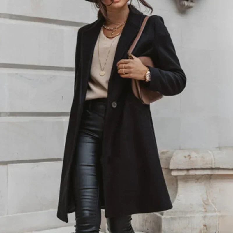 Gracefully Styled Coat for Any Occasion
