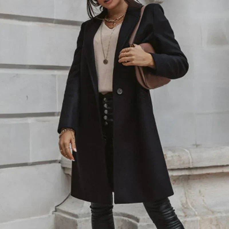 Gracefully Styled Coat for Any Occasion