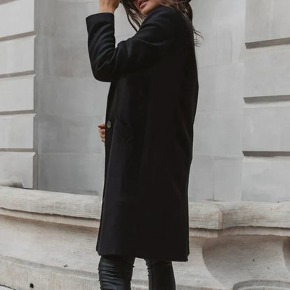 Gracefully Styled Coat for Any Occasion