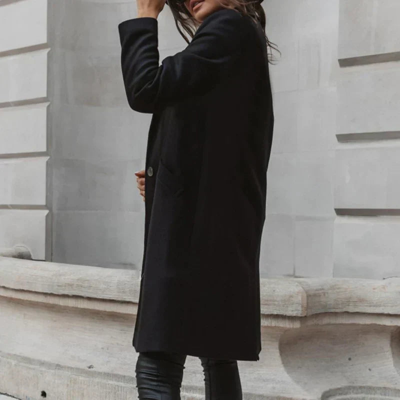 Gracefully Styled Coat for Any Occasion