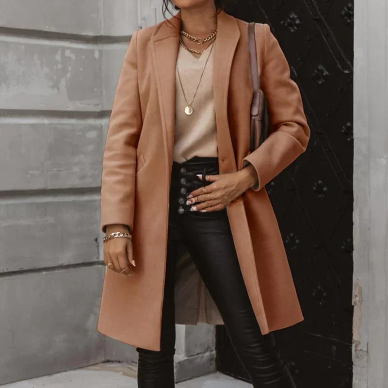 Gracefully Styled Coat for Any Occasion