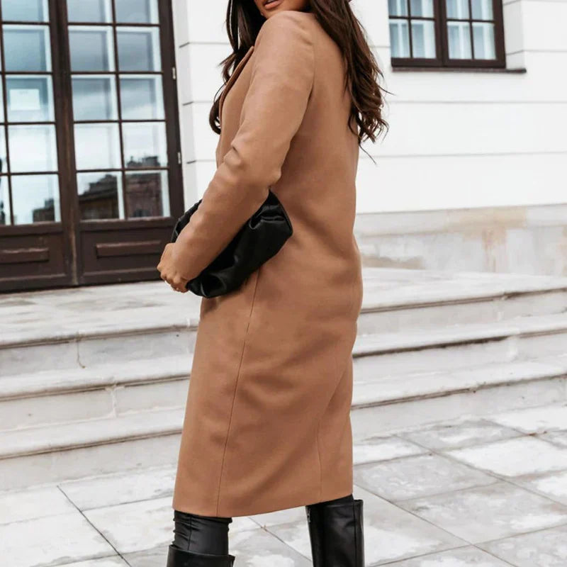 Gracefully Styled Coat for Any Occasion
