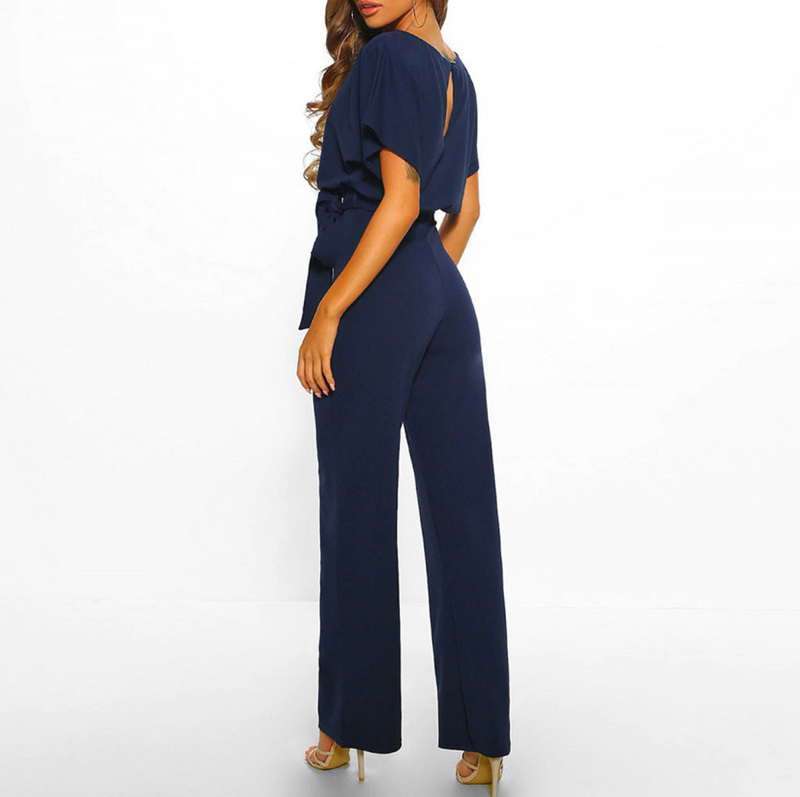 Effortlessly Elegant Garment with a Timeless Design
