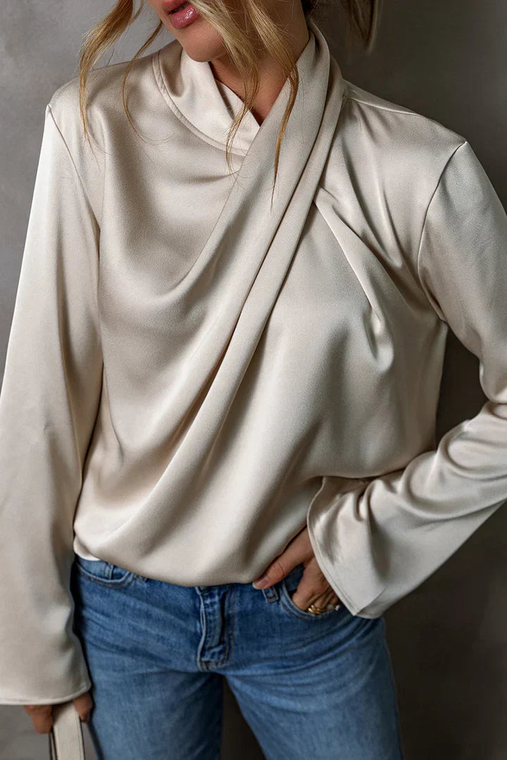 Elegantly Styled Blouse for Everyday Wear