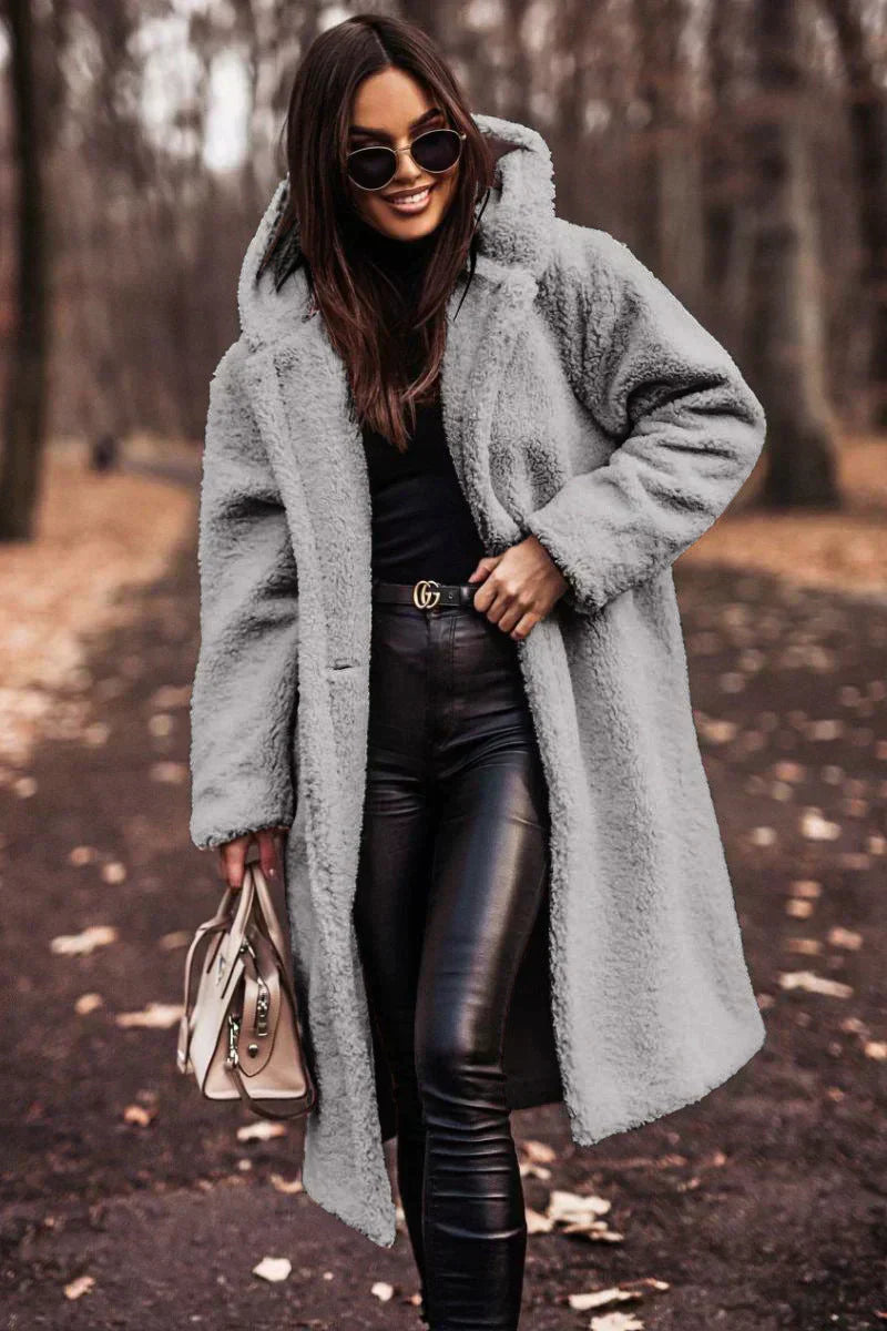 Classic Vintage & Enduringly Stylish Coat