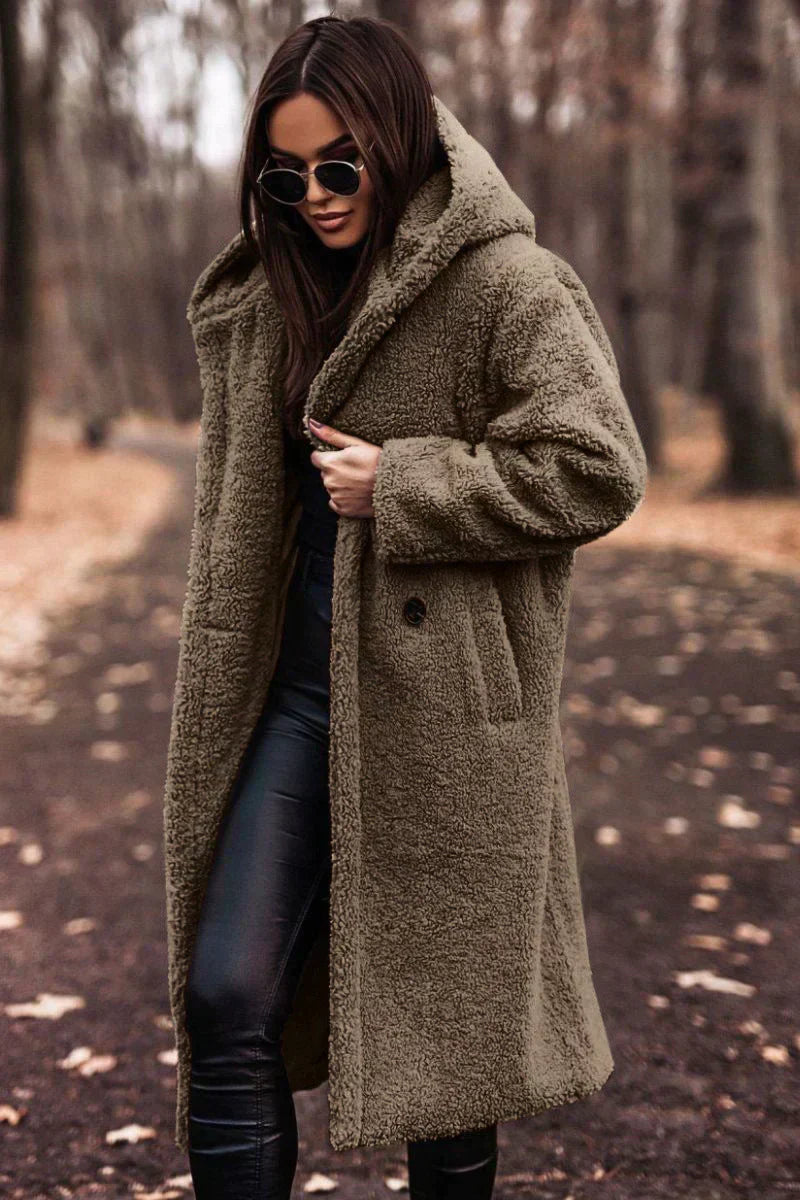 Classic Vintage & Enduringly Stylish Coat
