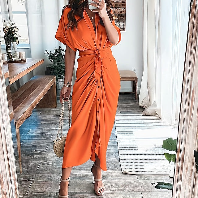 Well Tailored Dress with a Graceful Silhouette
