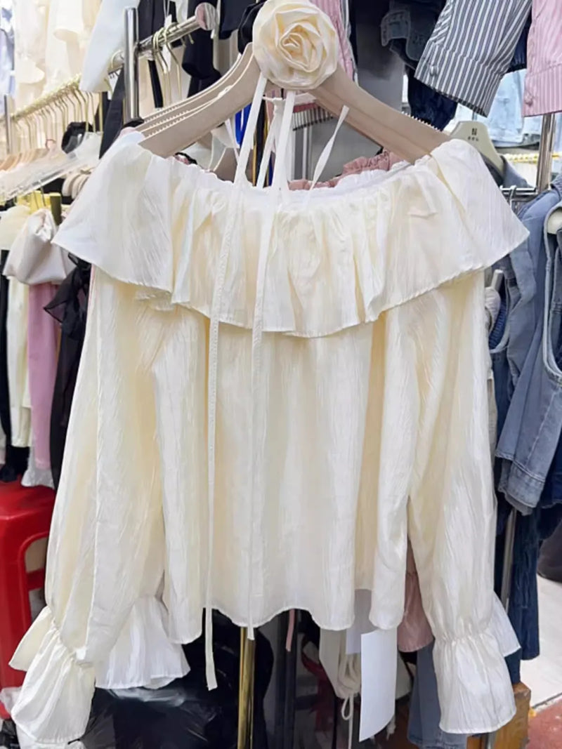 Effortlessly Elegant Blouse with a Timeless Design