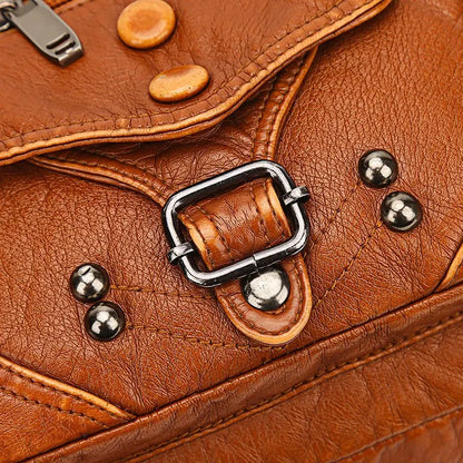 Polished Bag with an Effortless Classic Look