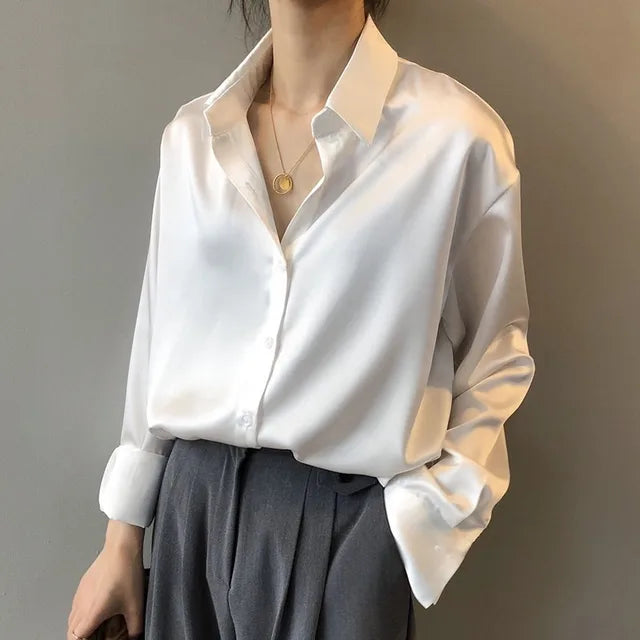 Elegantly Styled Blouse for Everyday Wear