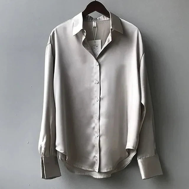 Elegantly Styled Blouse for Everyday Wear