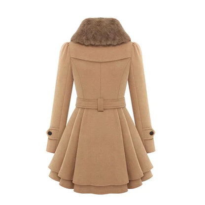 Effortlessly Elegant Coat with a Timeless Design