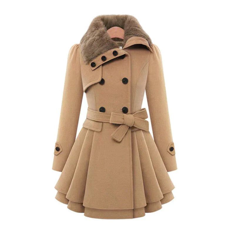 Beautifully Finished Coat in a Timeless Design
