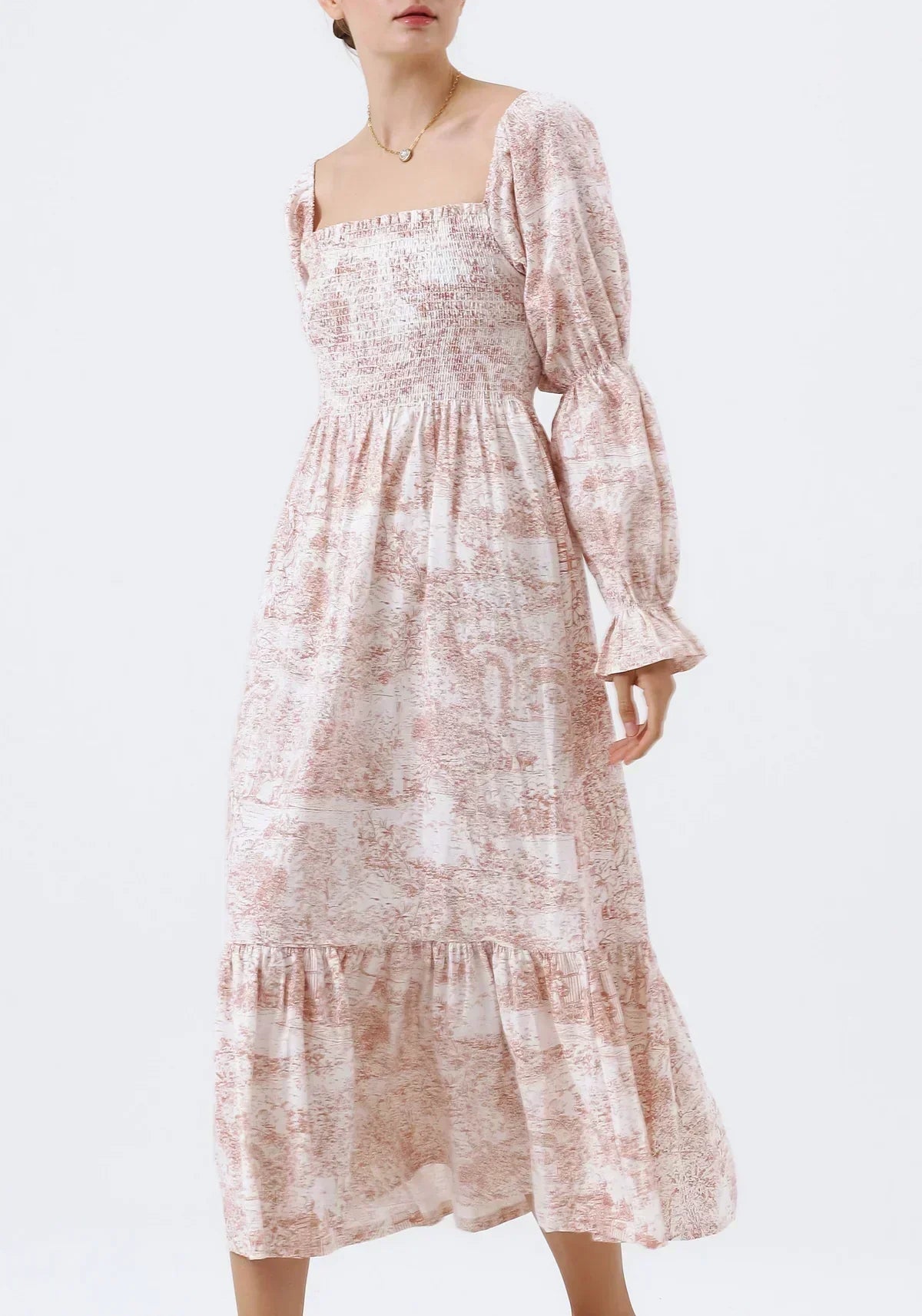 Beautifully Crafted Dress in a Classic Style