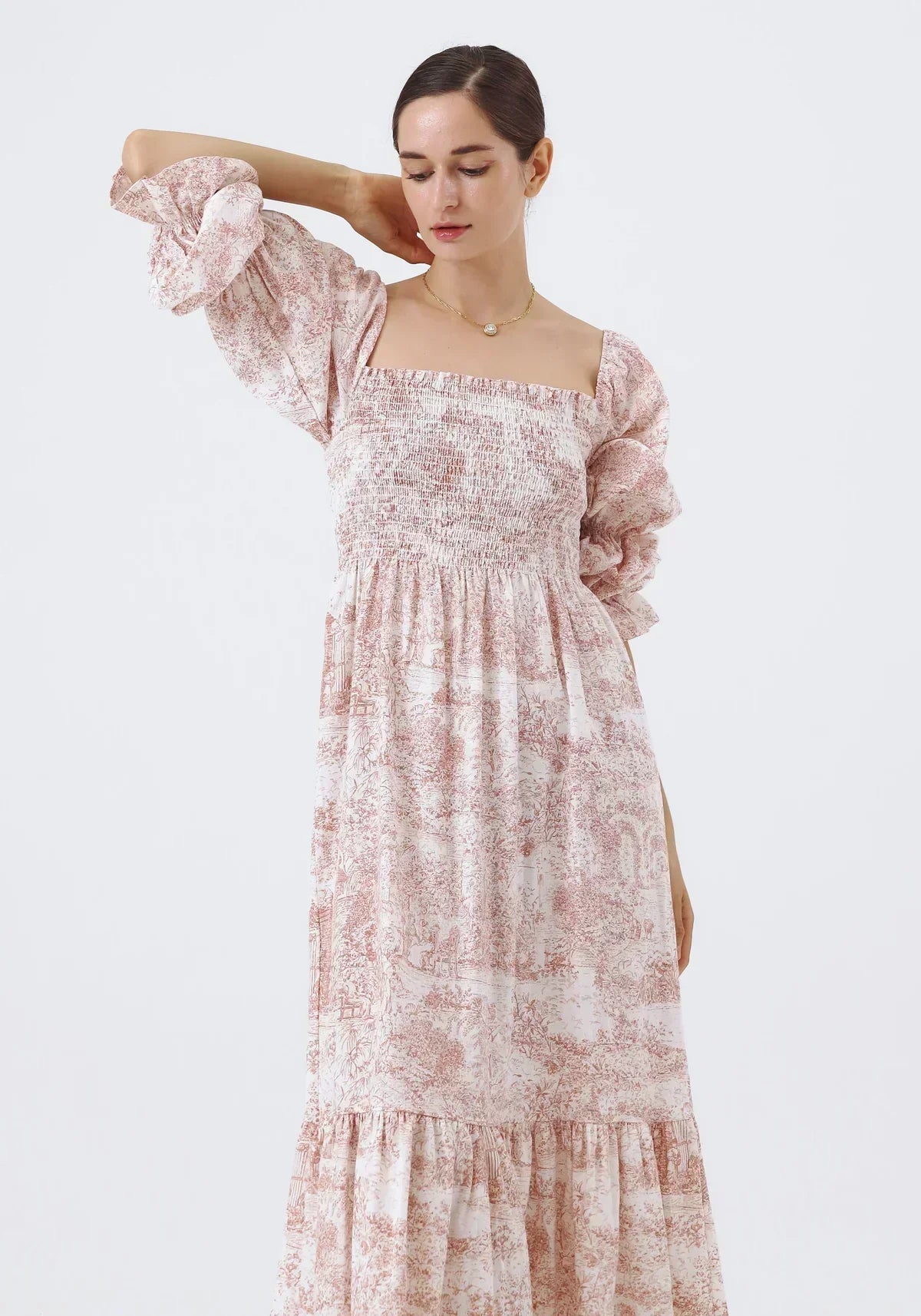 Beautifully Crafted Dress in a Classic Style