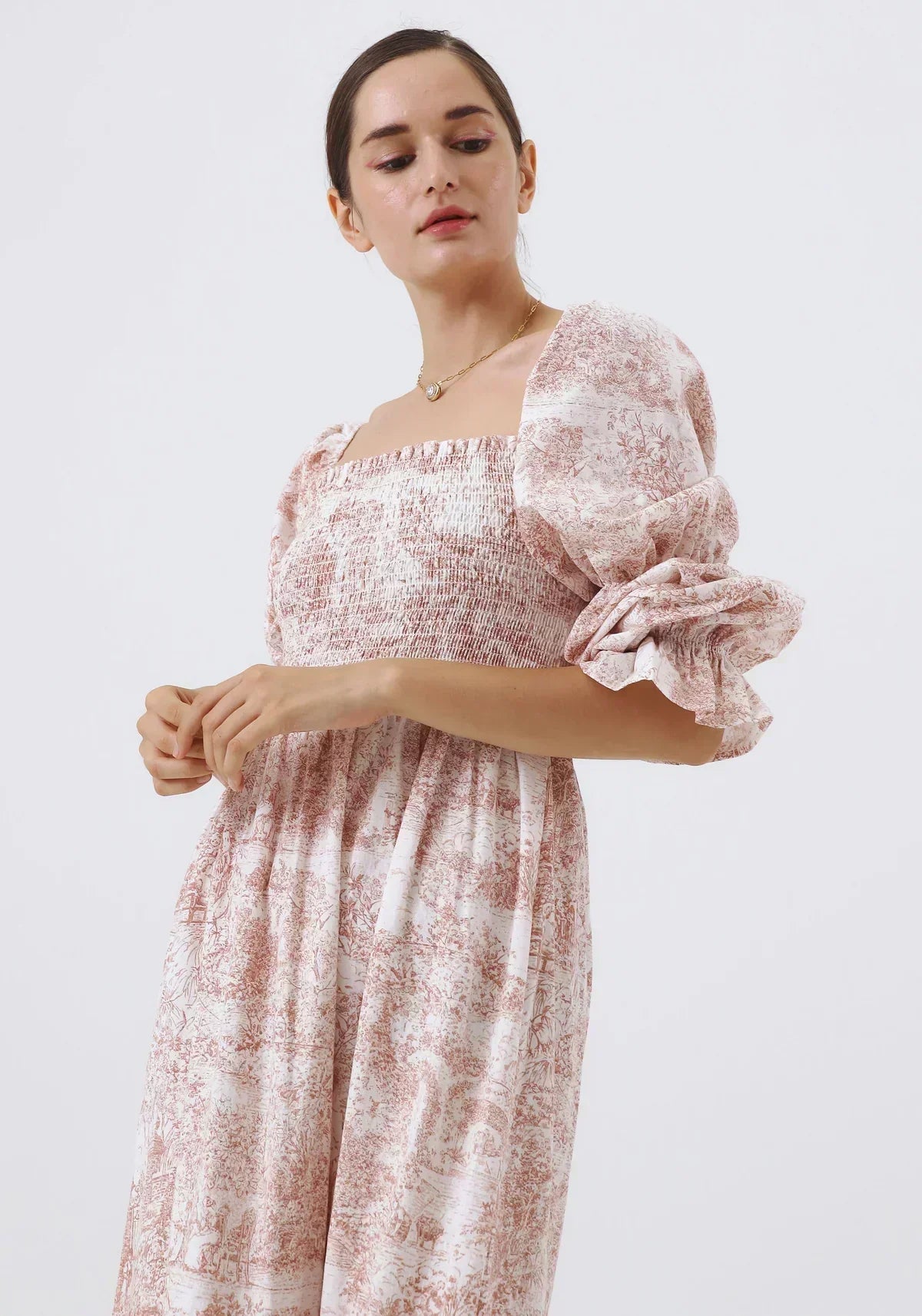 Beautifully Crafted Dress in a Classic Style