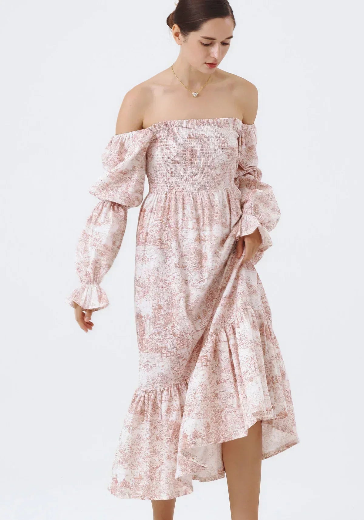 Beautifully Crafted Dress in a Classic Style