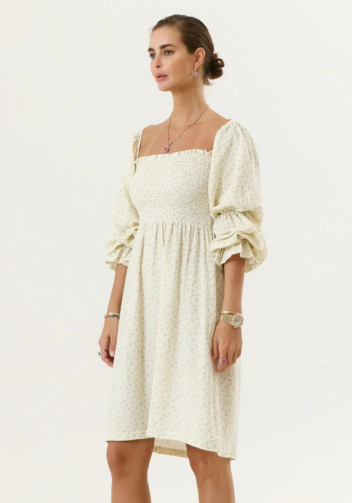 Beautifully Crafted Dress in a Classic Style