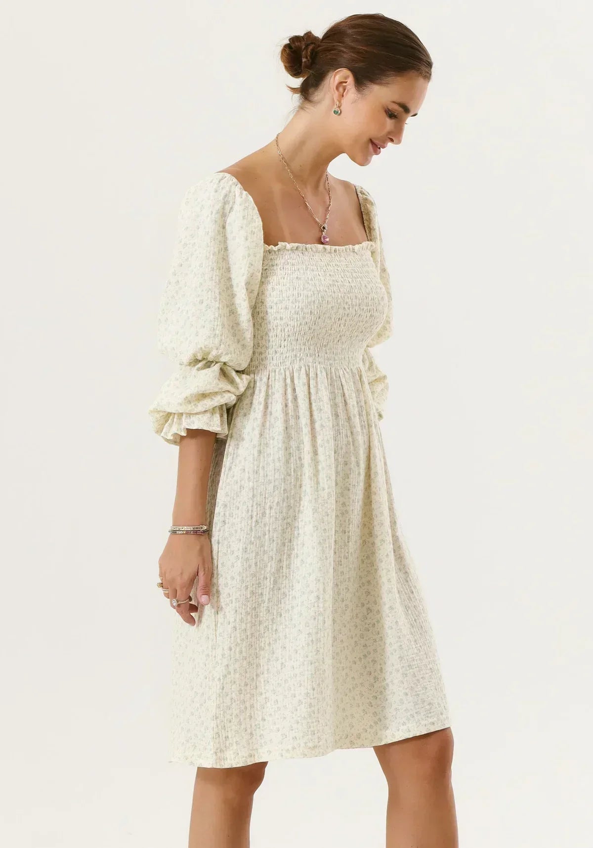Beautifully Crafted Dress in a Classic Style