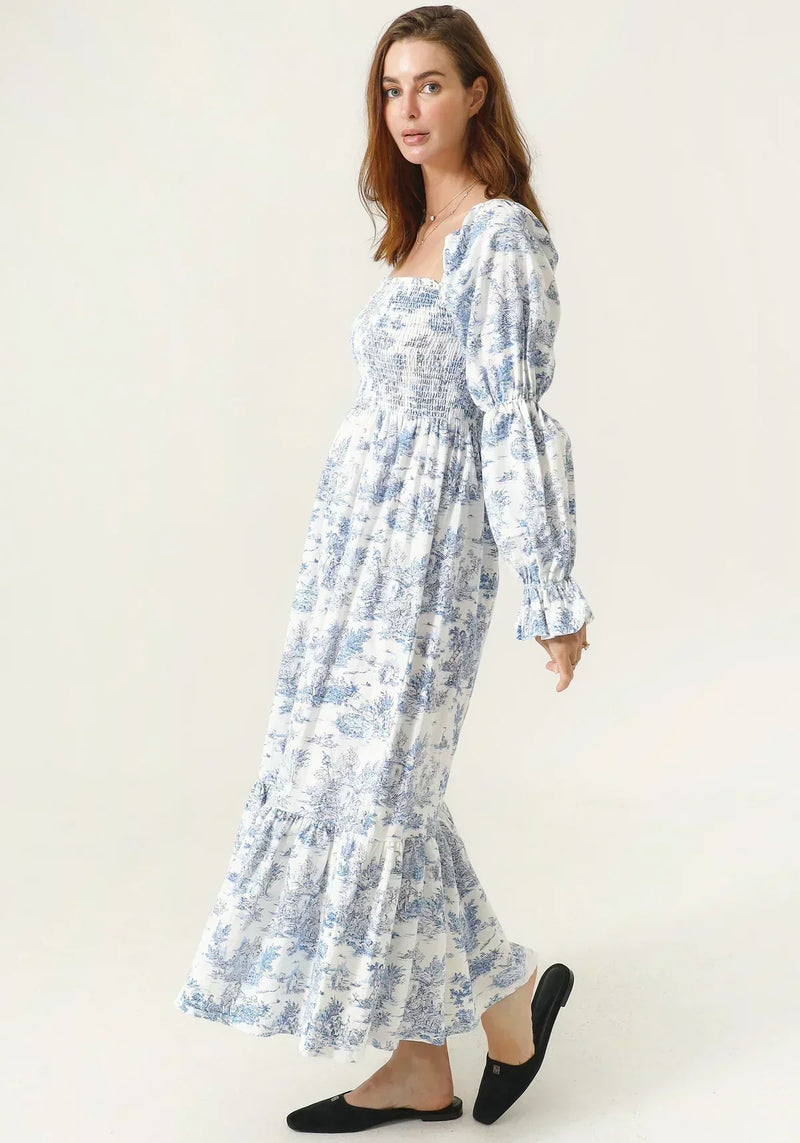 Beautifully Crafted Dress in a Classic Style